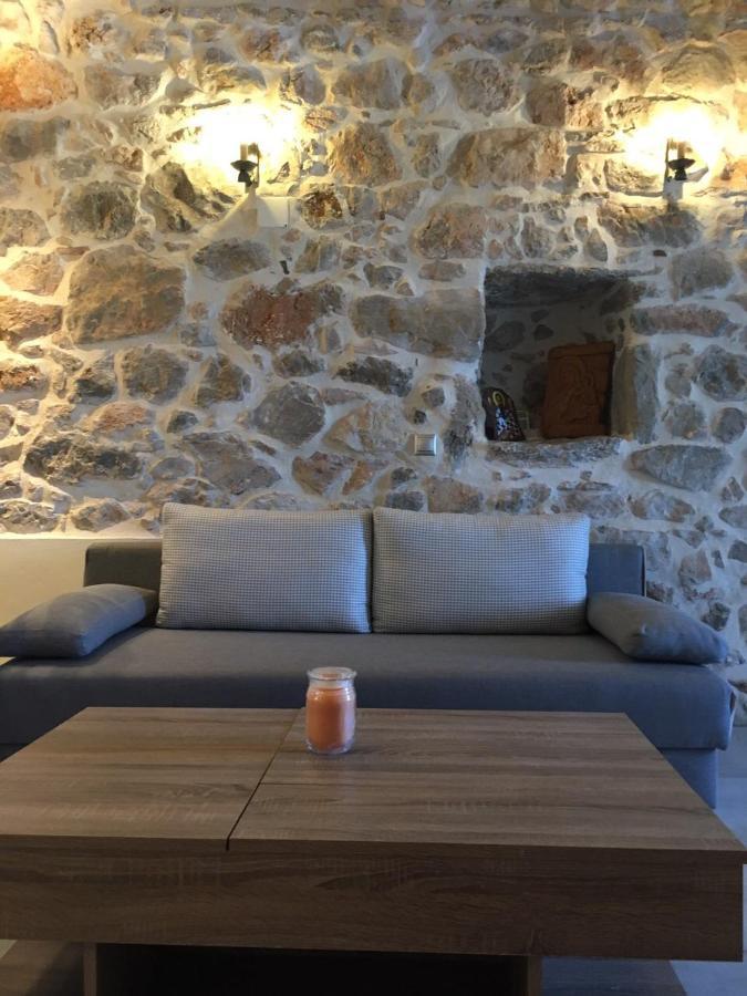 Stone House Elata